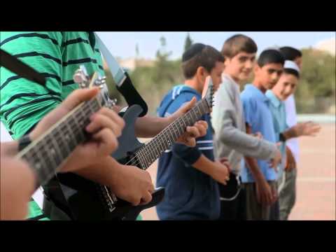 Maoz Tzur Amazing Chanukah Video
