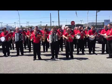 Ferko String Band "Hail To The Redskins" - Serenade Warmup