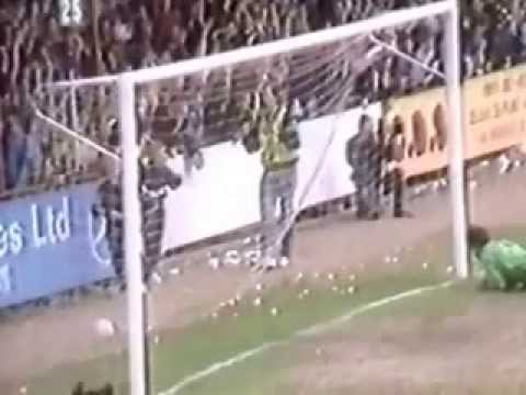 Cambridge United v Maidstone United