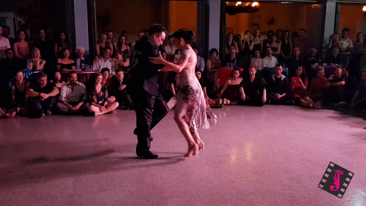 MARIANO "CHICHO" FRUMBOLI & MOIRA CASTELLANO || "MILONGA DE MIS AMORES"