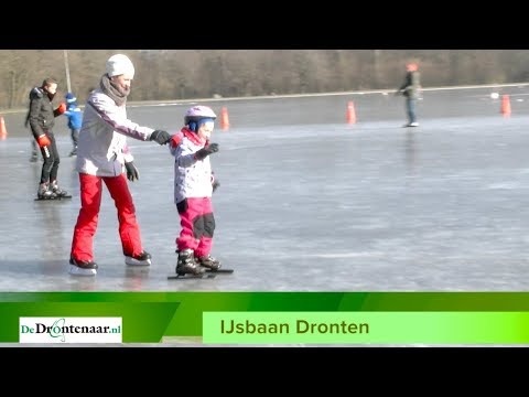 IJsclubbestuur zakt als afsluiting zelf door het ijs: „Een daverend applaus” IJsclubbestuur zakt als afsluiting zelf door het ijs: „Een daverend applaus”