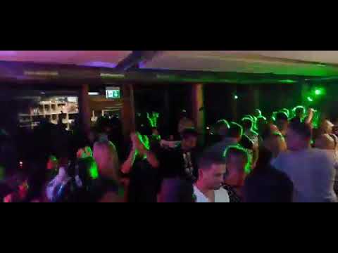 Ban Grupa & Duba Biondić               Zbog tebe sam vino pio Live Arena München