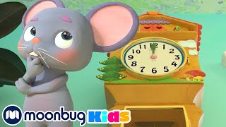 Hickory Dickory Dock - Sing Along | @Cocomelon - Nursery Rhymes | Moonbug Literacy