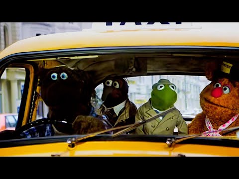 The Great Muppet Caper: Gonzo Hails a Taxi to the Happiness Hotel