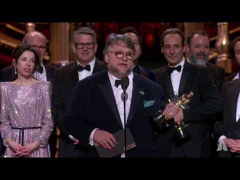 "The Shape of Water" wins Best Picture