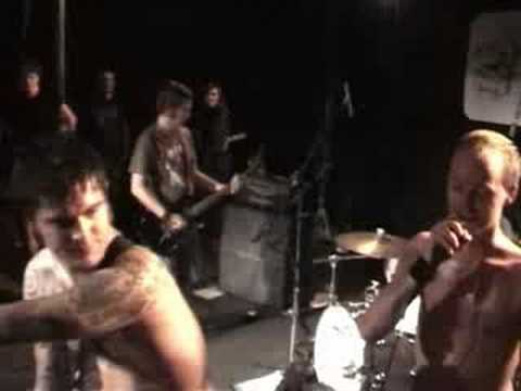 DS-13 last gig in Sweden, trashing the stage