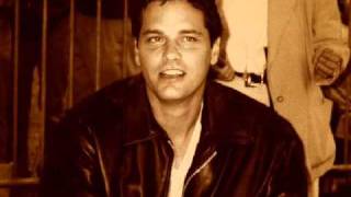 Paul Gross - Secret's In Your Eye's