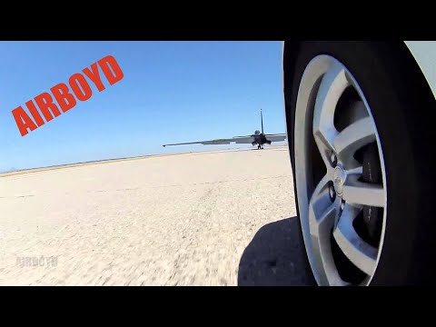 Coches de persecucion guiando a un avion espia u 2 desde un chevrolet camaro 20121113.html 1