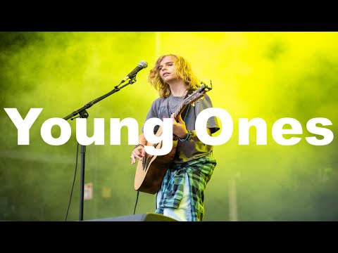 Amazing Live Performance!! I Young Ones I Oscar Stembridge