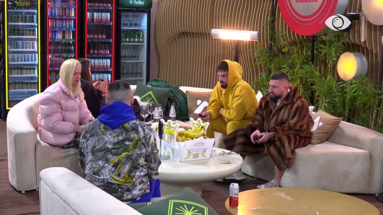 “Të kanë prishur ditën më të bukur”/ Banorët bisedojnë për dasmën e Loredanës