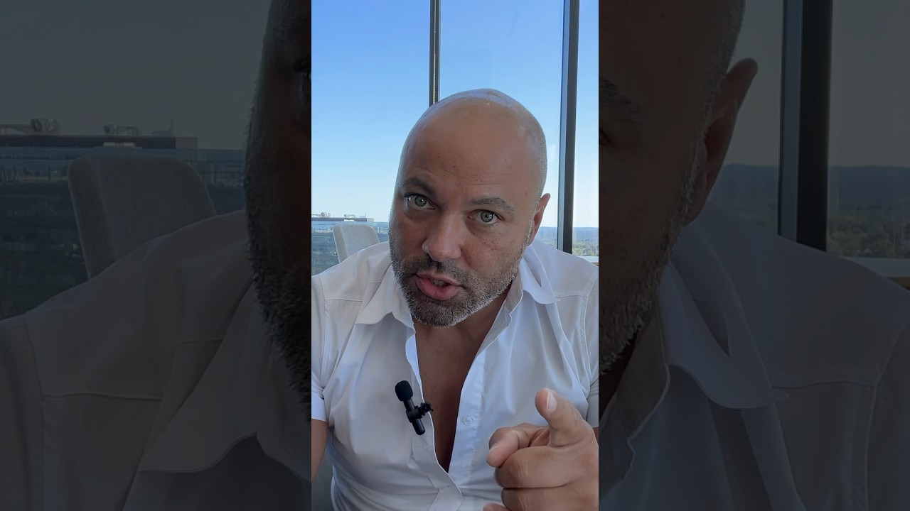 BEST DATING APP for Older Guys? Match, Bumble, Hinge, Tinder…🤪