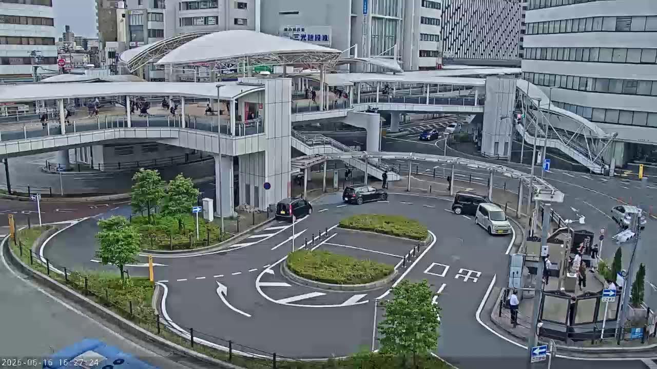 Live webcam view of Plaza de la salida oeste de Kawagoe