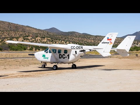 Tecnam P2006T - Cessna 337G Skymaster Take Off and Landing