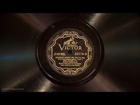Somebody Mighty Like You • Wayne King and His Orchestra (Victrola Credenza)