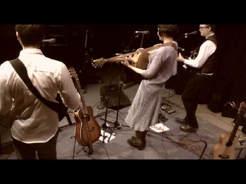 ‪Thea Hopkins - Lilac Sky (Transmission Hour, Live)‬