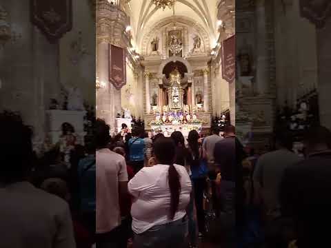 En la iglesia d San Juan d los lagos Jalisco