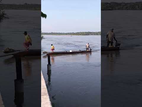 el imponente Rio Magdalena, en Puerto Berrío Antioquia.