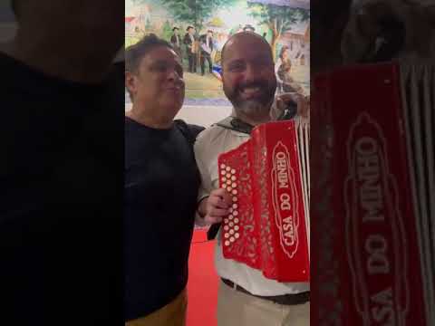 ✨ Uma Noite de Fado Inesquecível na Casa do Minho! ✨