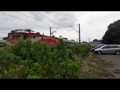 Trenul IR 1752 Suceava Nord–București Nord trece prin Bacau cu o intarziere de 24 minute(28.06.2023)