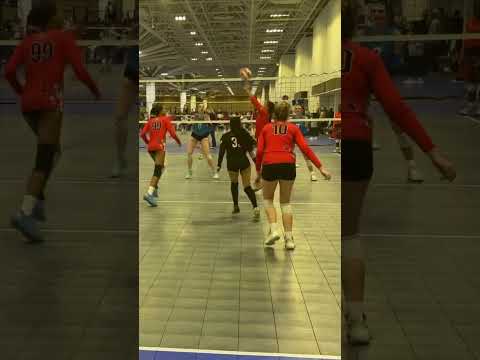 Volleyball 🏐 Rally Vs. Amarillo Xtreme 15 Royals #siennarivera #volleyball #bavc #libero #shorts