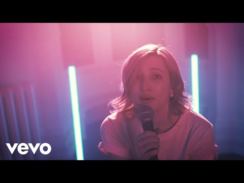 Cassie Dasilva - Welcome To My Castle (Live)