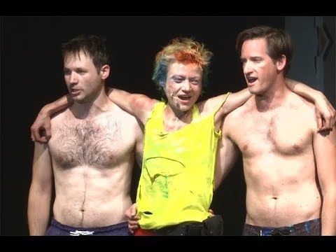 Owe den Boch von Antonio Fian . Regie & Bühne: Rüdiger Hentzschel . ke halle 11 2017 . Uraufführung