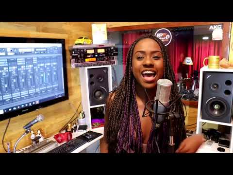 Clip Oficial Solteira na Pista