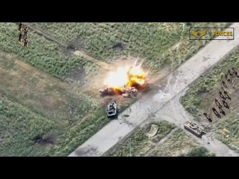 All-Out Battle!!! Artillery Attack Ukrainian Troops Destroyed Russian Tanks in Counterattack