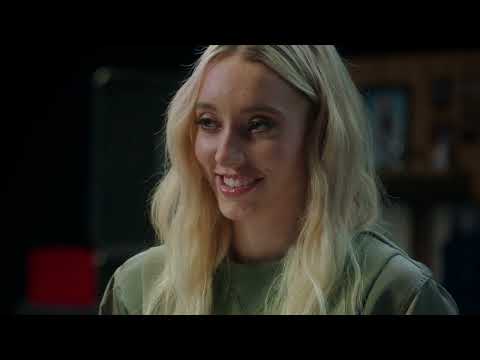 Verizon - In the Bag w/ Paige Bueckers Thumbnail