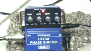 Video thumbnail for UP100 BEHRINGER - ULTRA PHASE SHIFTER PEDAL by Chris Quimelli