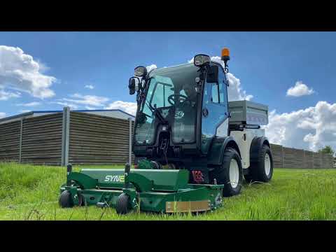 Multihog CX55 mit Major Synergy Mäher - Langes und kurzes Gras ist kein Problem