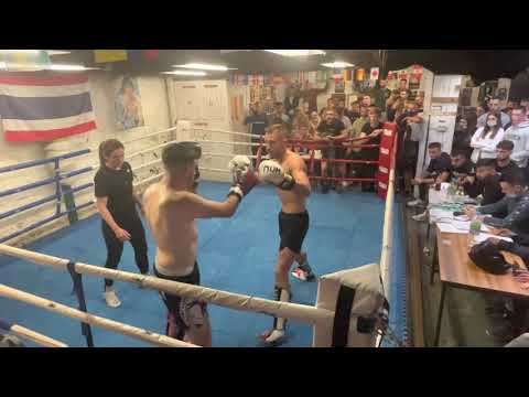 Gera Undruls Vs Aaron