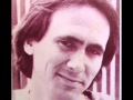 Philippe Lavil - Il tape sur des bambous 