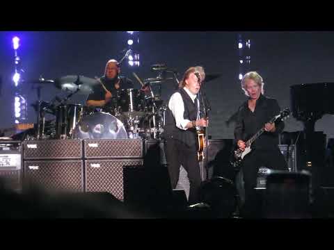 Paul McCartney - I Saw Her Standing There (Sao Paulo 2023 2nd night)