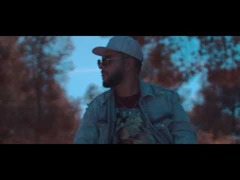 Daviles de Novelda ft. DaniMflow - No te trata bien (Videoclip Oficial)