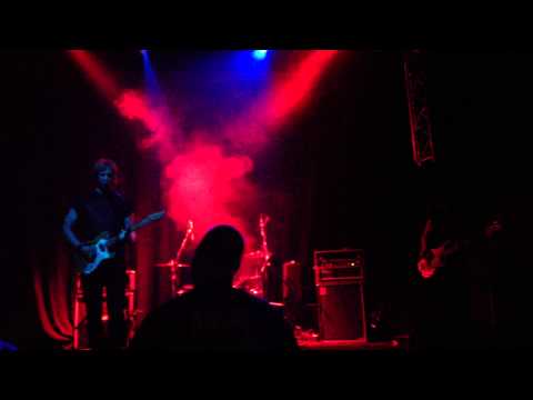 The Laundry Shop - Intro/Close to you live at the Button Factory, Dublin Aug 2012