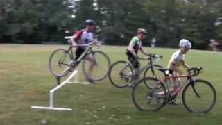 preview picture of video 'Cyclocross Barrier Practice'