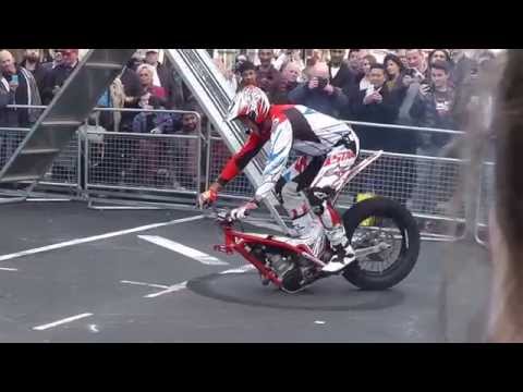 STEVE COLLEY MOTORCYCLE STUNT SHOW