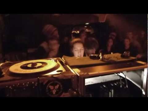 Dub Corner #7 - I-Skankers play Dub Foundry Dubplate "Fire Dem" - Ranking Fox / I-Derrick