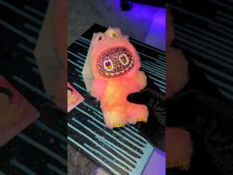 ✨1 of 1 Crystal Loyalty Labubu ✨ #labubu #popmart #crystals #bedazzled #brillantes #rhinestones