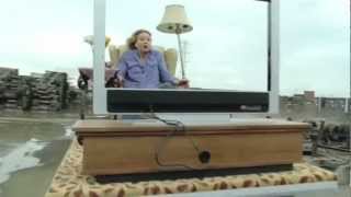 Download lagu Elle Alexander in the Shaw Communications Superbowl Commercial mp3