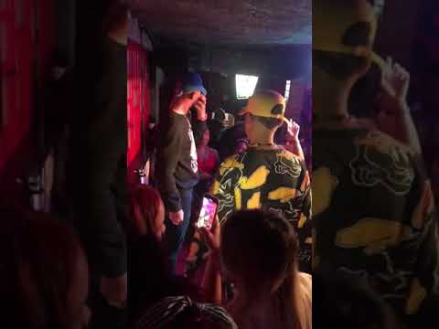 EL IYAWO OGGUN SORPRENDE AL LOBO KING DOWA EN SU CONCIERTO