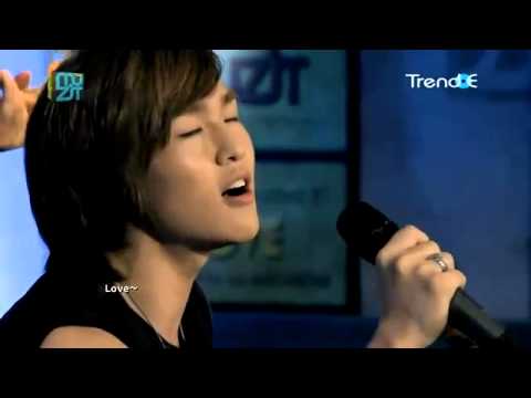 Onew, Taemin, Jonghyun and Key singing English