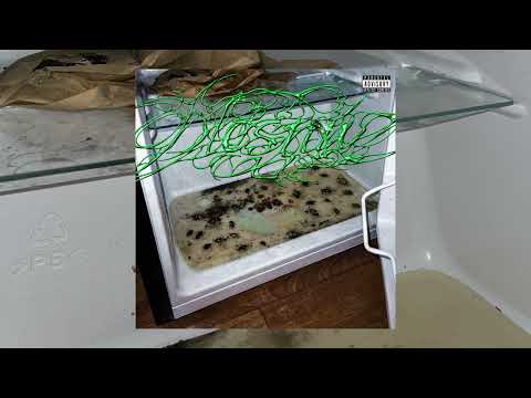 Hugo Toxxx  - Plesniv (Official audio)