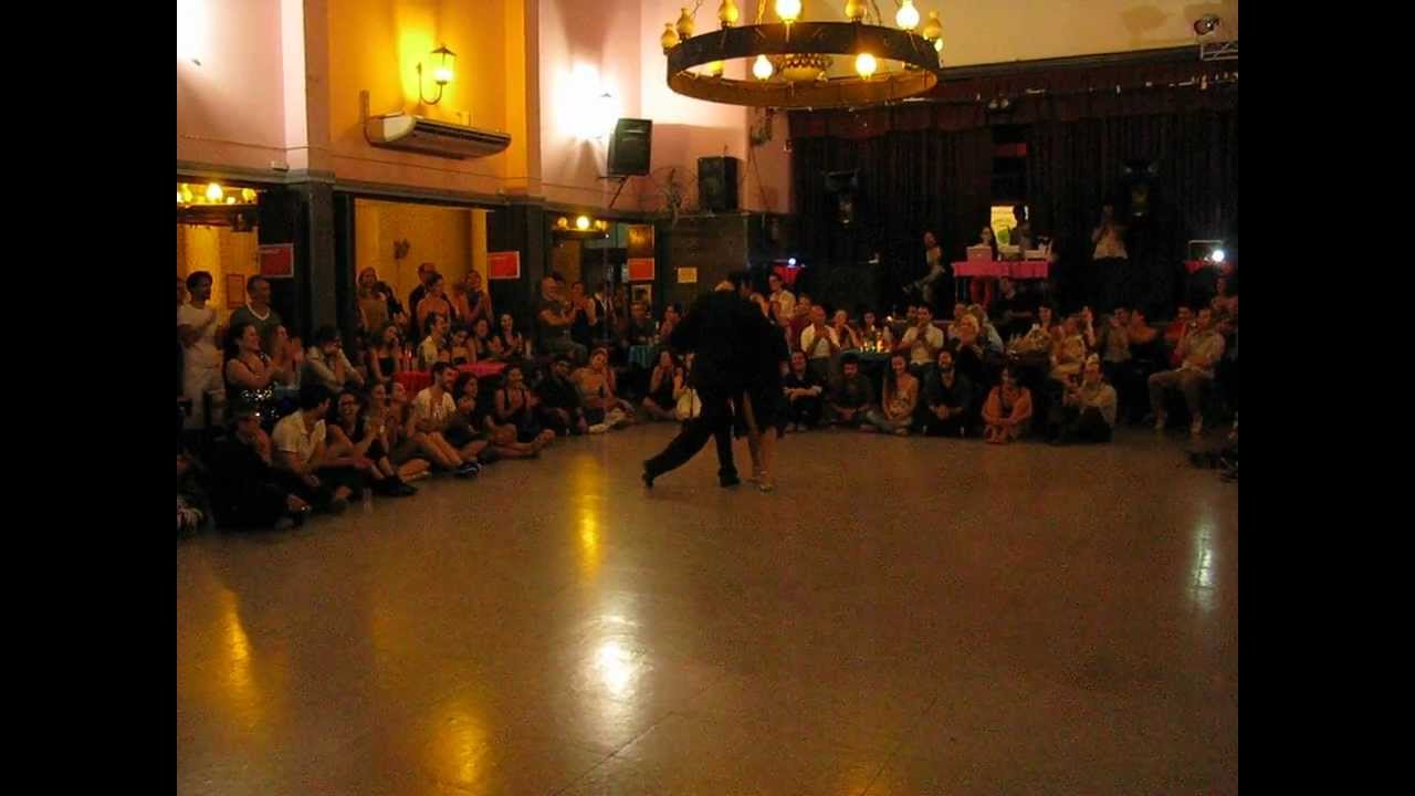 ERNESTO BALMACEDA y STELLA BAEZ en ¡Viva la Pepa! milonga (2/4)