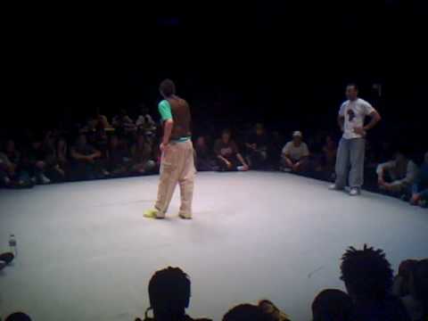 Bruce Ykanji vs Robozee in Funkinstylez 07