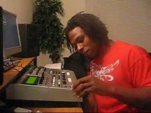 HB MAKING A BEAT