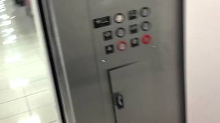 preview picture of video 'Montgomery G&P Hydraulic Elevator in jcpenney in Charleston Town Center in Charleston, WV'