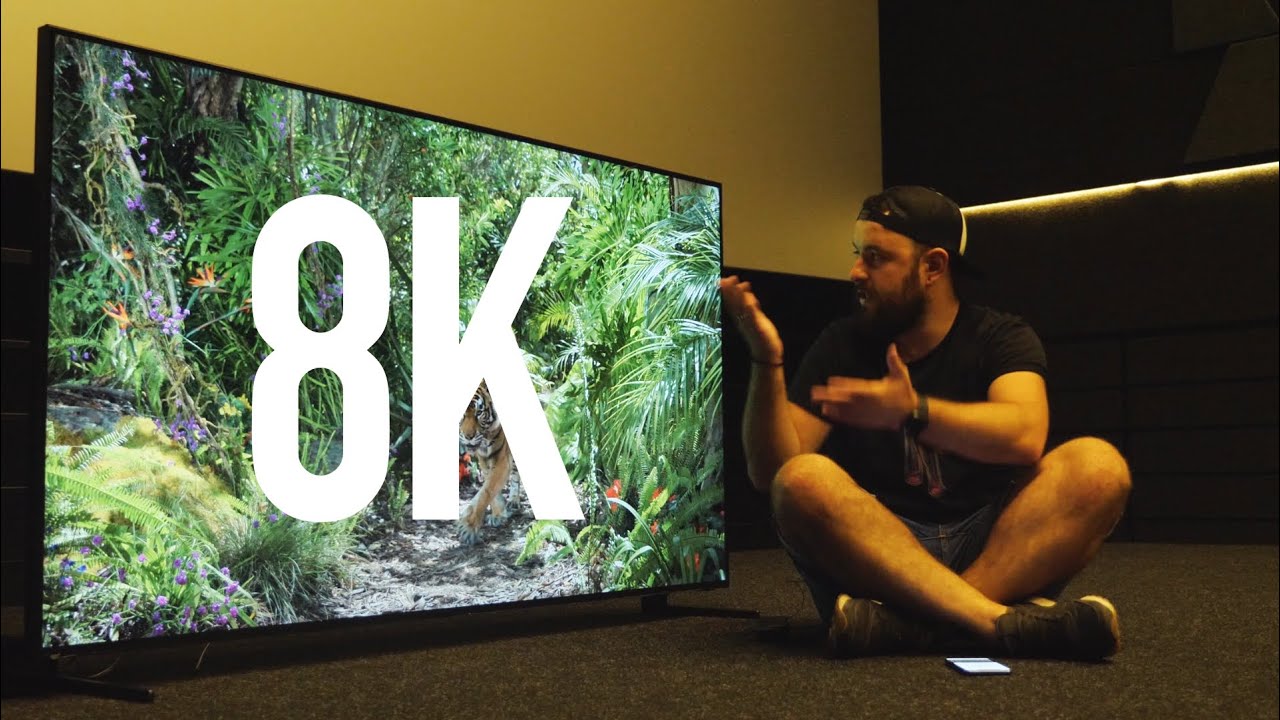 Телевизор Samsung 98" QLED 8K (QE98Q900RBUXUA) video preview