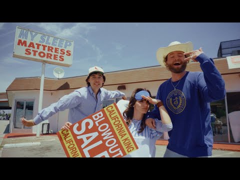 Adam Casanova - California King (feat. Miller Mottla) [Official Visualizer]